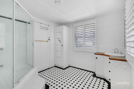 Property photo of 16 Tiny Street Greenslopes QLD 4120