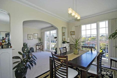 Property photo of 21 Nethercote Drive Mount Waverley VIC 3149