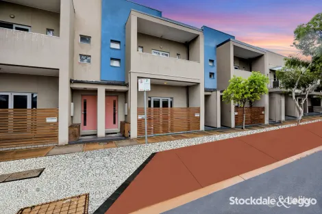Property photo of 1/29 Tom Roberts Parade Point Cook VIC 3030
