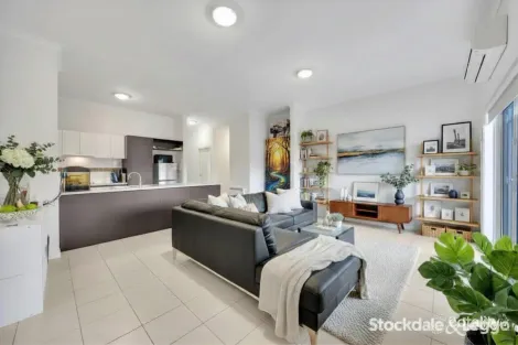 Property photo of 1/29 Tom Roberts Parade Point Cook VIC 3030