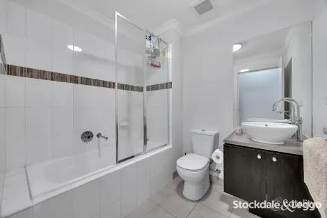 Property photo of 1/29 Tom Roberts Parade Point Cook VIC 3030