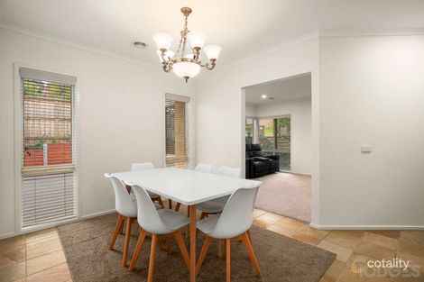 Property photo of 23 Cullen Close Berwick VIC 3806