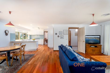 Property photo of 2 Huaba Close Robin Hill NSW 2795