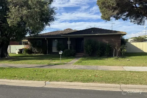 Property photo of 10 McLachlan Street Sale VIC 3850