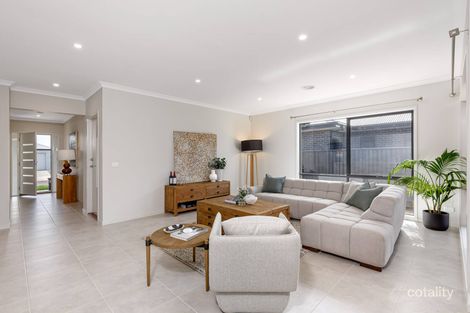 Property photo of 18 Cavan Grove Alfredton VIC 3350