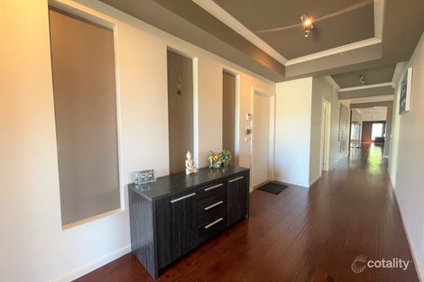 Property photo of 2 Tiarella Street Point Cook VIC 3030