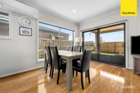 Property photo of 38 Long Forest Avenue Harkness VIC 3337