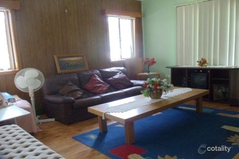 Property photo of 16 Calla Grove Pendle Hill NSW 2145