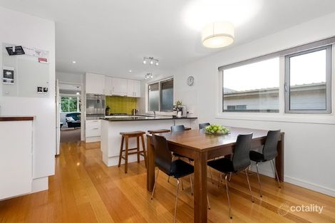 Property photo of 32 Mount View Road Upper Ferntree Gully VIC 3156