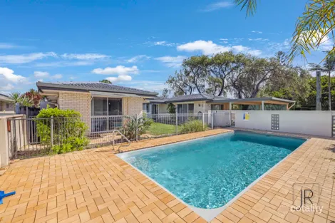 42 Kalimna Dr, Broadbeach Waters, QLD 4218