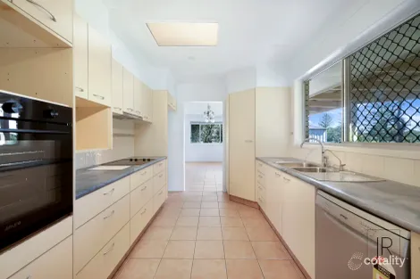Property photo of 42 Kalimna Drive Broadbeach Waters QLD 4218