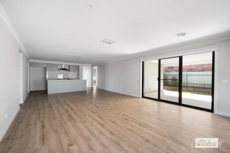 Property photo of 62 Albert Road Chiltern VIC 3683
