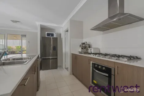 Property photo of 13 Taincrow Way Golden Bay WA 6174