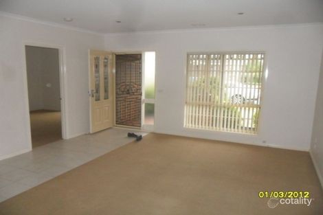 Property photo of 13 Joseph Drive Hillside VIC 3037