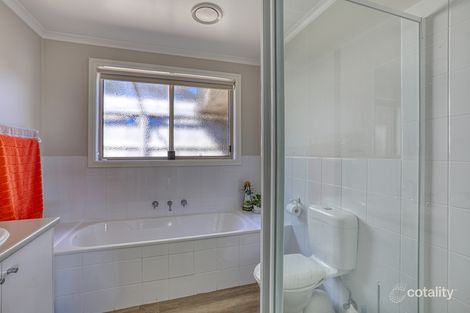 Property photo of 1/1 Hatfield Drive Drouin VIC 3818