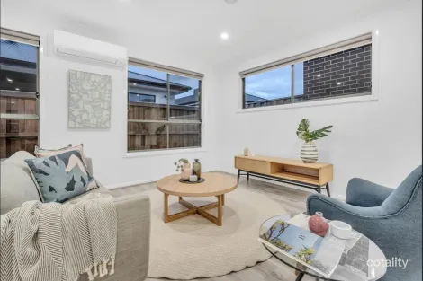 Property photo of 22 Sudbury Street Mickleham VIC 3064