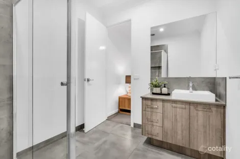 Property photo of 22 Sudbury Street Mickleham VIC 3064