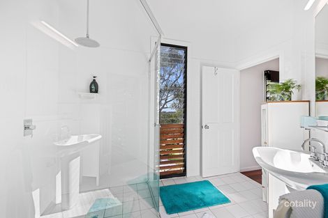 Property photo of 16 Moreton Bay Avenue Tamborine Mountain QLD 4272