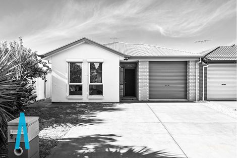 Property photo of 2/15 Martins Road Salisbury Downs SA 5108