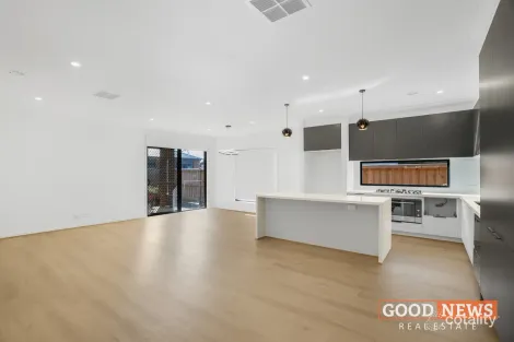 Property photo of 71 Kingdom Boulevard Weir Views VIC 3338