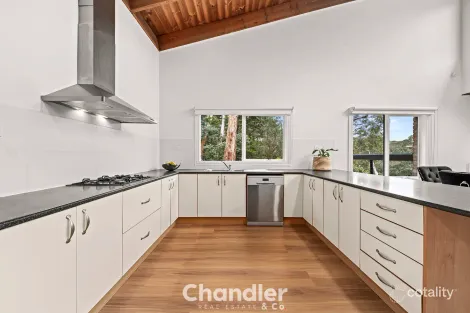 Property photo of 10 Banool Road Selby VIC 3159