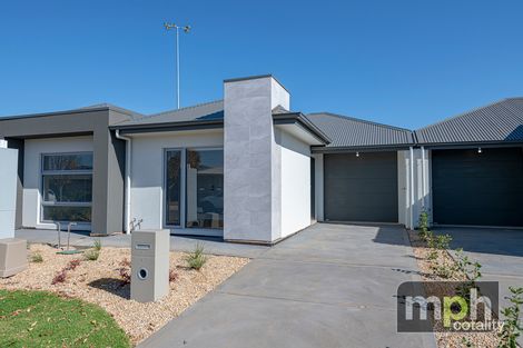 Property photo of 2/1 Brittlewood Drive Eyre SA 5121