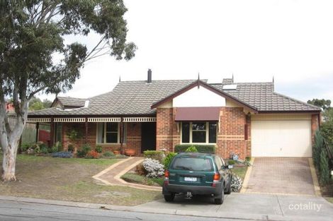 9 Adelong Ct, Berwick, VIC 3806