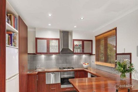 Property photo of 2/31 Iris Road Glen Iris VIC 3146