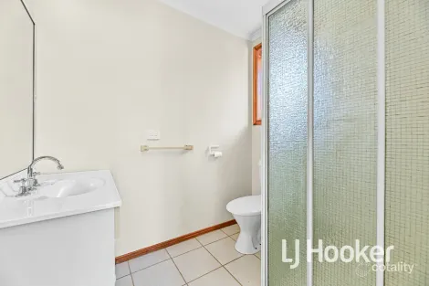 Property photo of 7 Capri Court Pakenham VIC 3810
