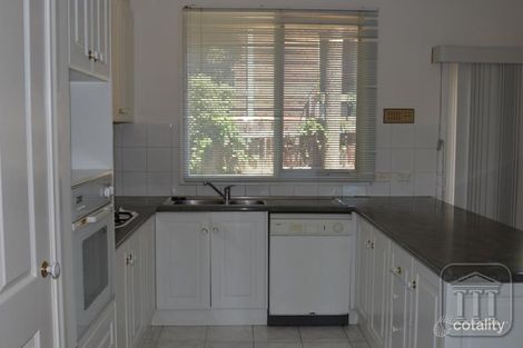 Property photo of 2/96 Victoria Crescent Mont Albert VIC 3127