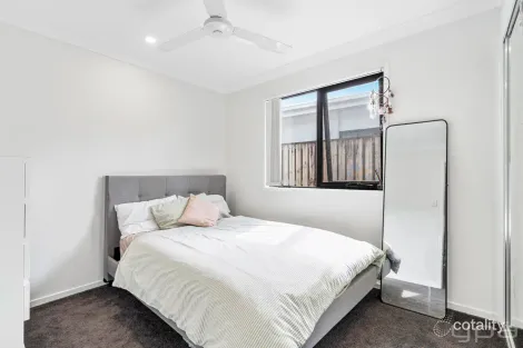 Property photo of 41 Hill Drive Pimpama QLD 4209