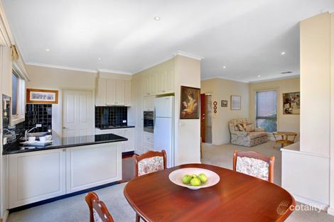 Property photo of 2/30-32 Holland Road Blackburn South VIC 3130