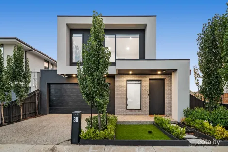 38 Maremmano Cres, Taylors Lakes, VIC 3038