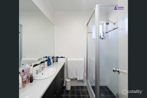Property photo of 15 Finchley Way Wellard WA 6170