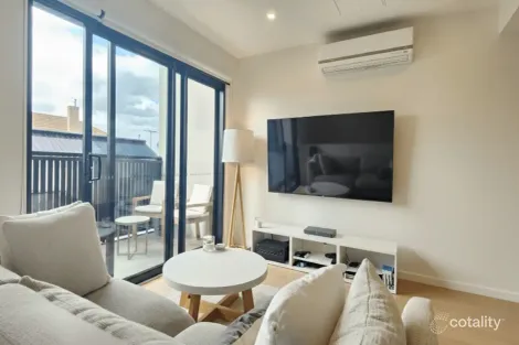 4/8 ROSAMOND RD, FOOTSCRAY, VIC 3011