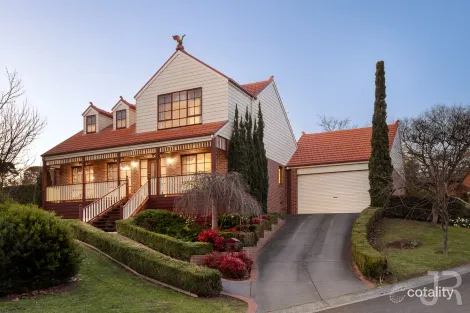 1 Boynton Pl, Berwick, VIC 3806