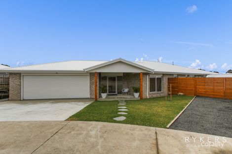 3 Robert Ct, Eastwood, VIC 3875