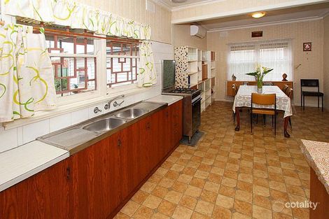 Property photo of 4 Dumbarton Street Reservoir VIC 3073