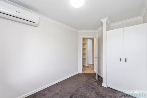 Property photo of 18 Bonnie Doone Grove Dawesville WA 6211