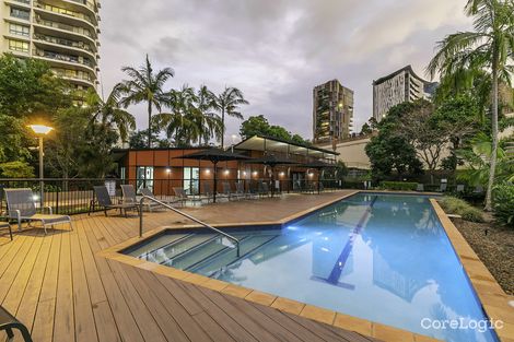 Property photo of 102/15 Goodwin Street Kangaroo Point QLD 4169