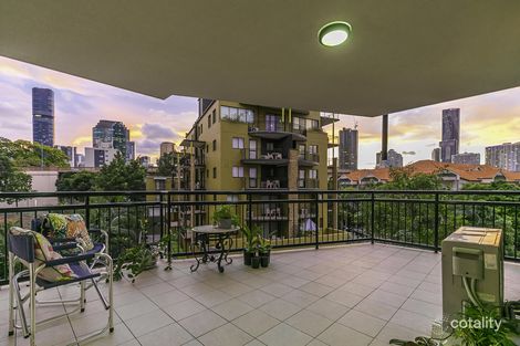 Property photo of 102/15 Goodwin Street Kangaroo Point QLD 4169