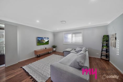 Property photo of 33 Rosecomb Road Spring Farm NSW 2570