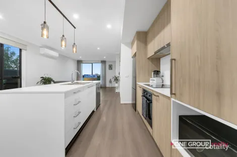 Property photo of 2 Tarlo Walk Wollert VIC 3750