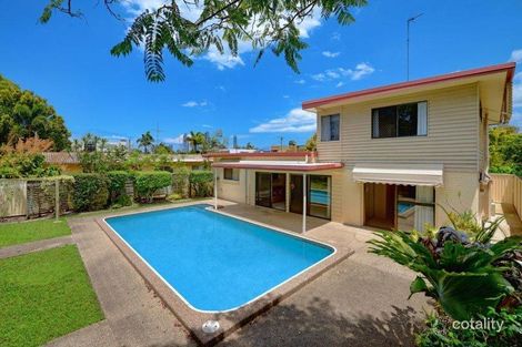 27 Durham St, Southport, QLD 4215