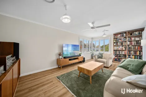 Property photo of 32 Alfred Hill Drive Melba ACT 2615