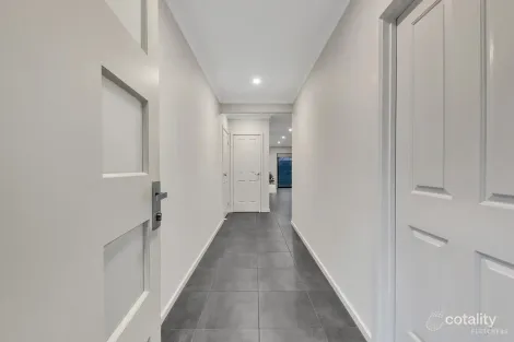 Property photo of 8 Monaco Grove Strathtulloh VIC 3338