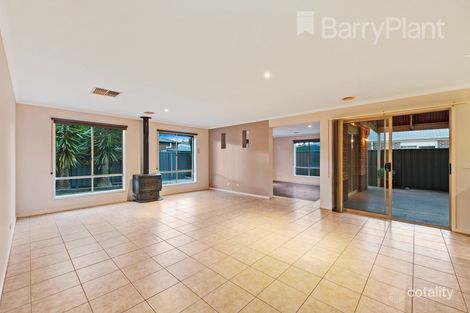 Property photo of 2 Bold Mews Manor Lakes VIC 3024