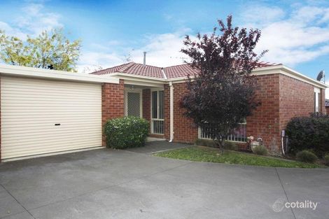 Property photo of 2/3 Hale Place Pakenham VIC 3810