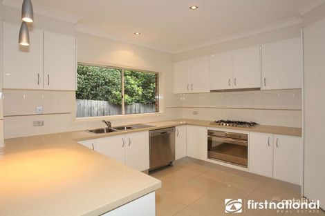 Property photo of 2/10 York Road Berwick VIC 3806