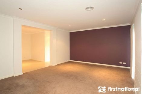 Property photo of 2/10 York Road Berwick VIC 3806